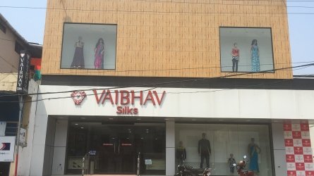 Vaibhav Silks - The Complete Wedding Centre in Koduvayur Palakkad Kerala